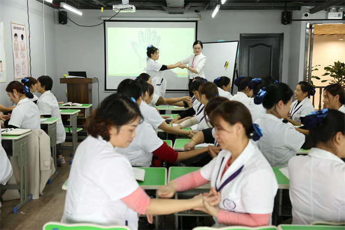 1660187869232924.jpg 培训 (4).jpg